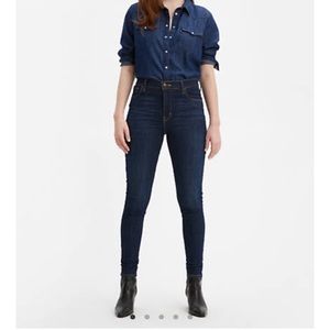 Levi’s 720 High Rise Super Skinny Jeans